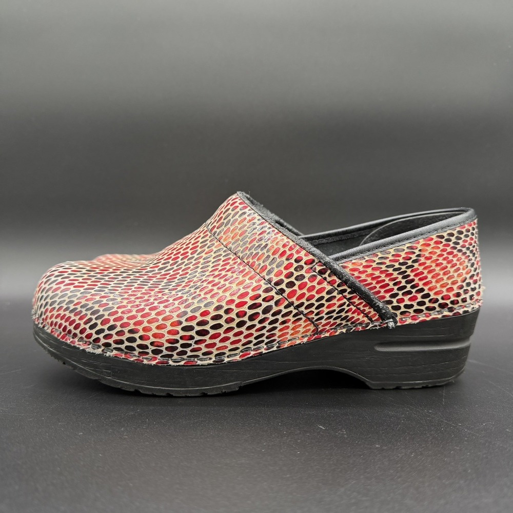 Sanita Pro Clogs Loafers Shoes Womens Size 7.5 US 39 EU Red & Black Snakeskin